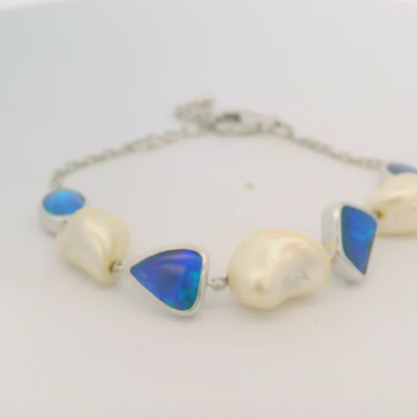 OCEAN OF TREASURE BRACELET